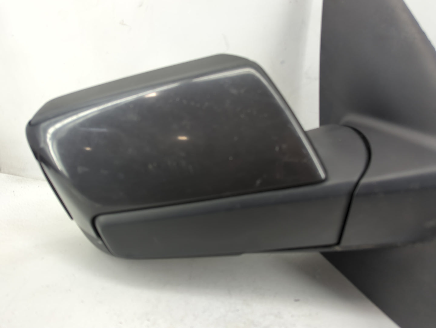 2007 Ford Expedition Passenger Side View Mirror - Right Door Mirror OEM Used - Oemusedautoparts1.com