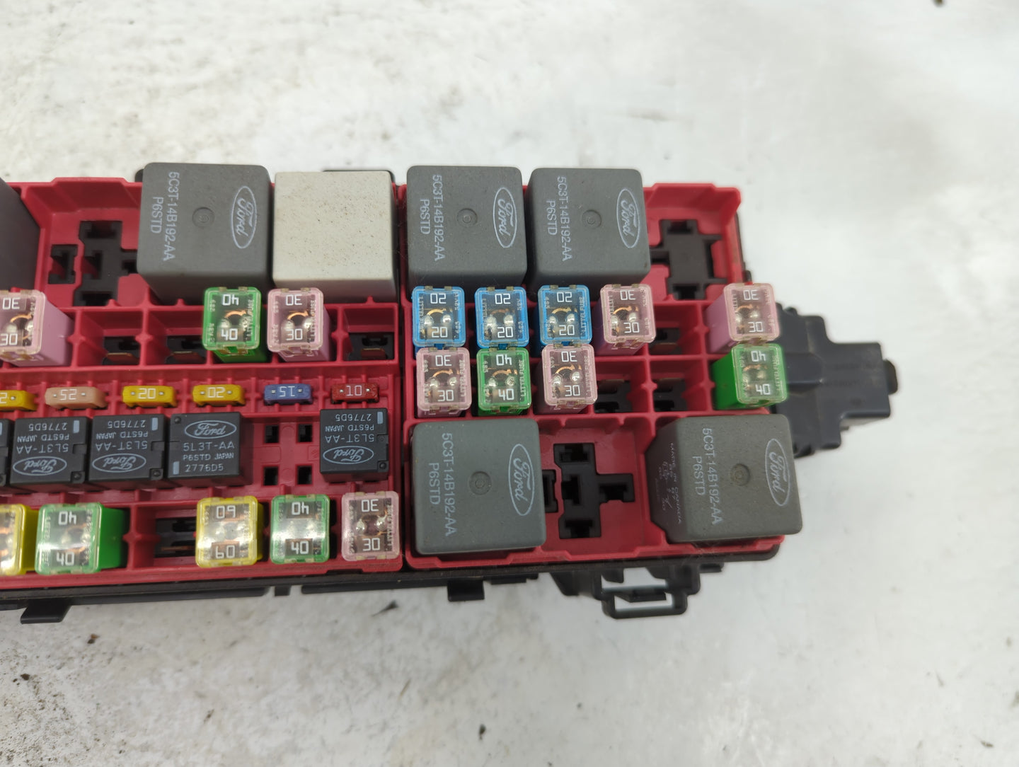 2007-2008 Ford Expedition Fusebox Fuse Box Panel Relay Module P/N:7L1T-14A003-CA Fits Fits 2007 2008 OEM Used Auto Parts - O