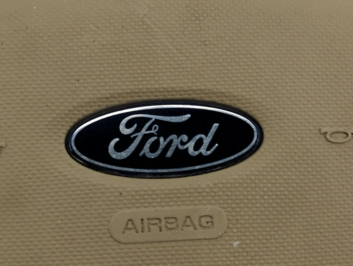 2007 Ford Expedition Air Bag Driver Left Steering Wheel Mounted Tan - Oemusedautoparts1.com