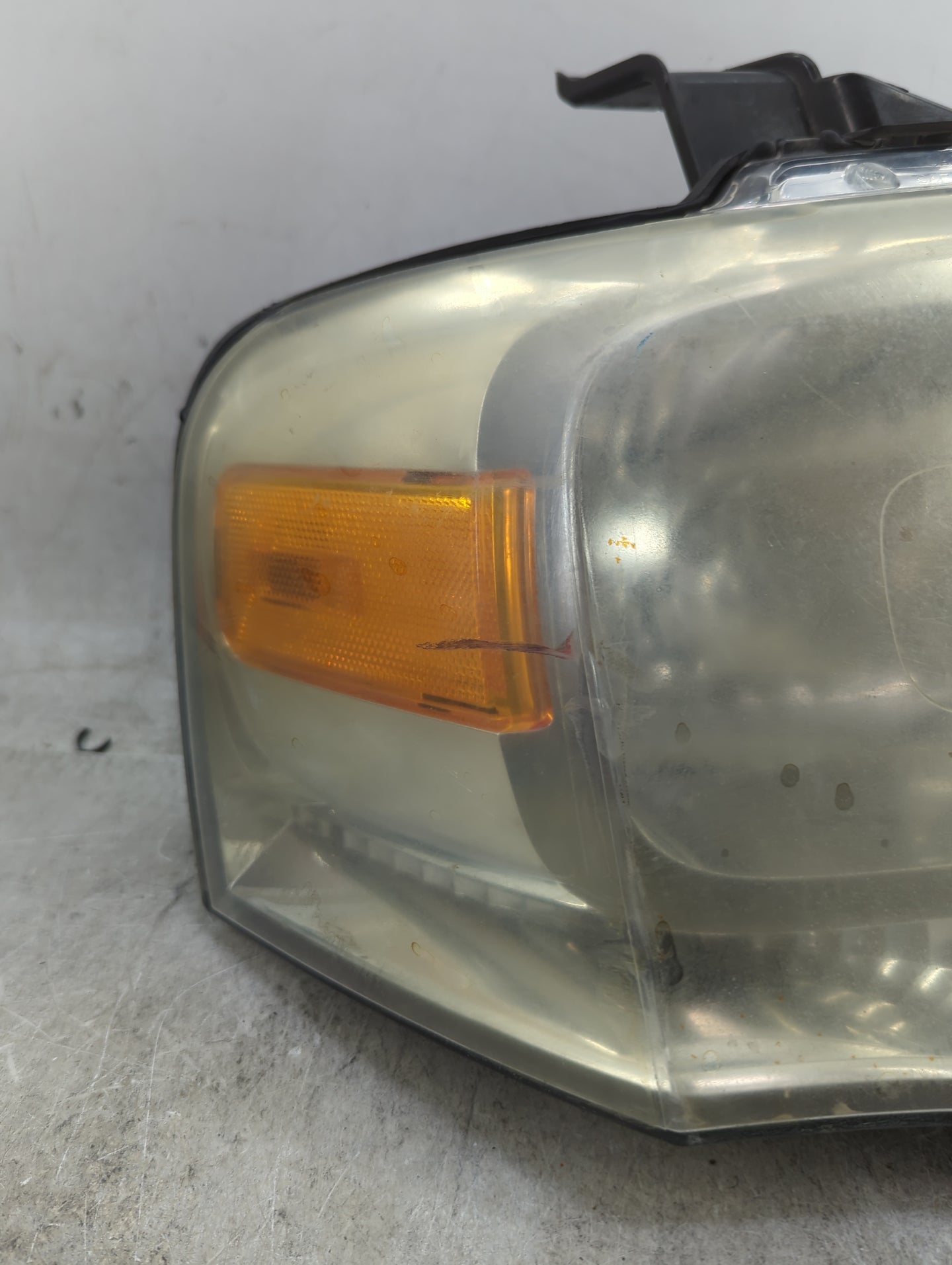 2007 Ford Expedition Passenger Right Oem Head Light Headlight Lamp - Oemusedautoparts1.com