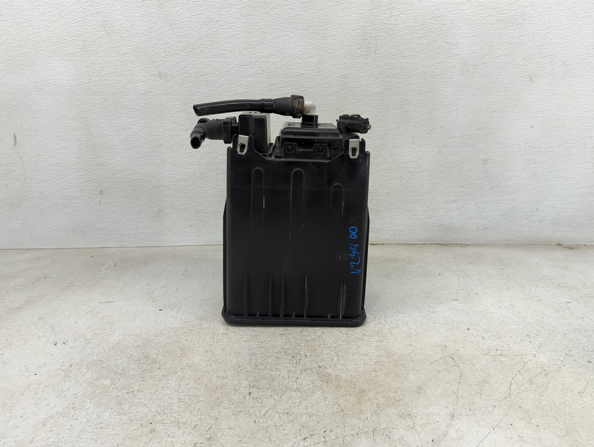 2007 Ford Expedition Fuel Vapor Charcoal Canister 1460184 - Oemusedautoparts1.com