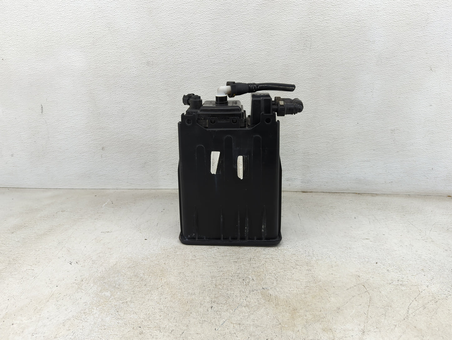 2007 Ford Expedition Fuel Vapor Charcoal Canister - Oemusedautoparts1.com