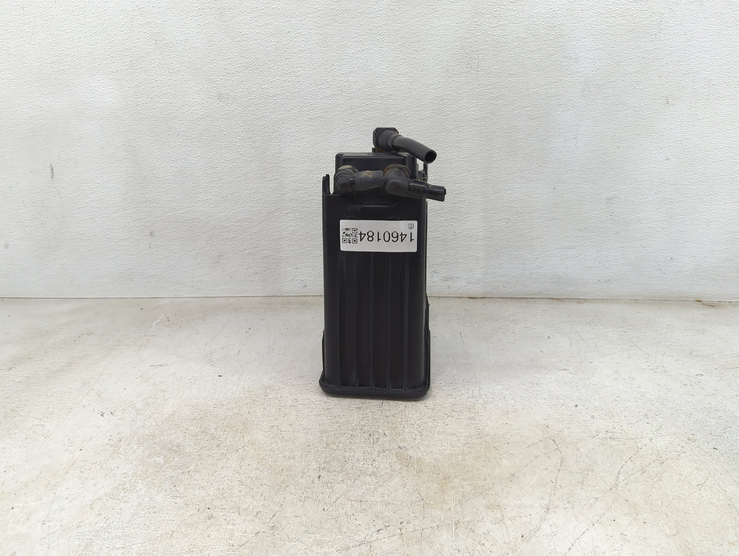 2007 Ford Expedition Fuel Vapor Charcoal Canister - Oemusedautoparts1.com