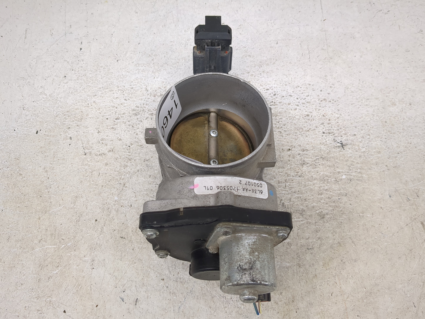 2007 Ford Expedition Throttle Body P/N:6L3E-AA Fits Fits 2004 2005 2006 2008 2009 2010 OEM Used Auto Parts - Oemusedautopart
