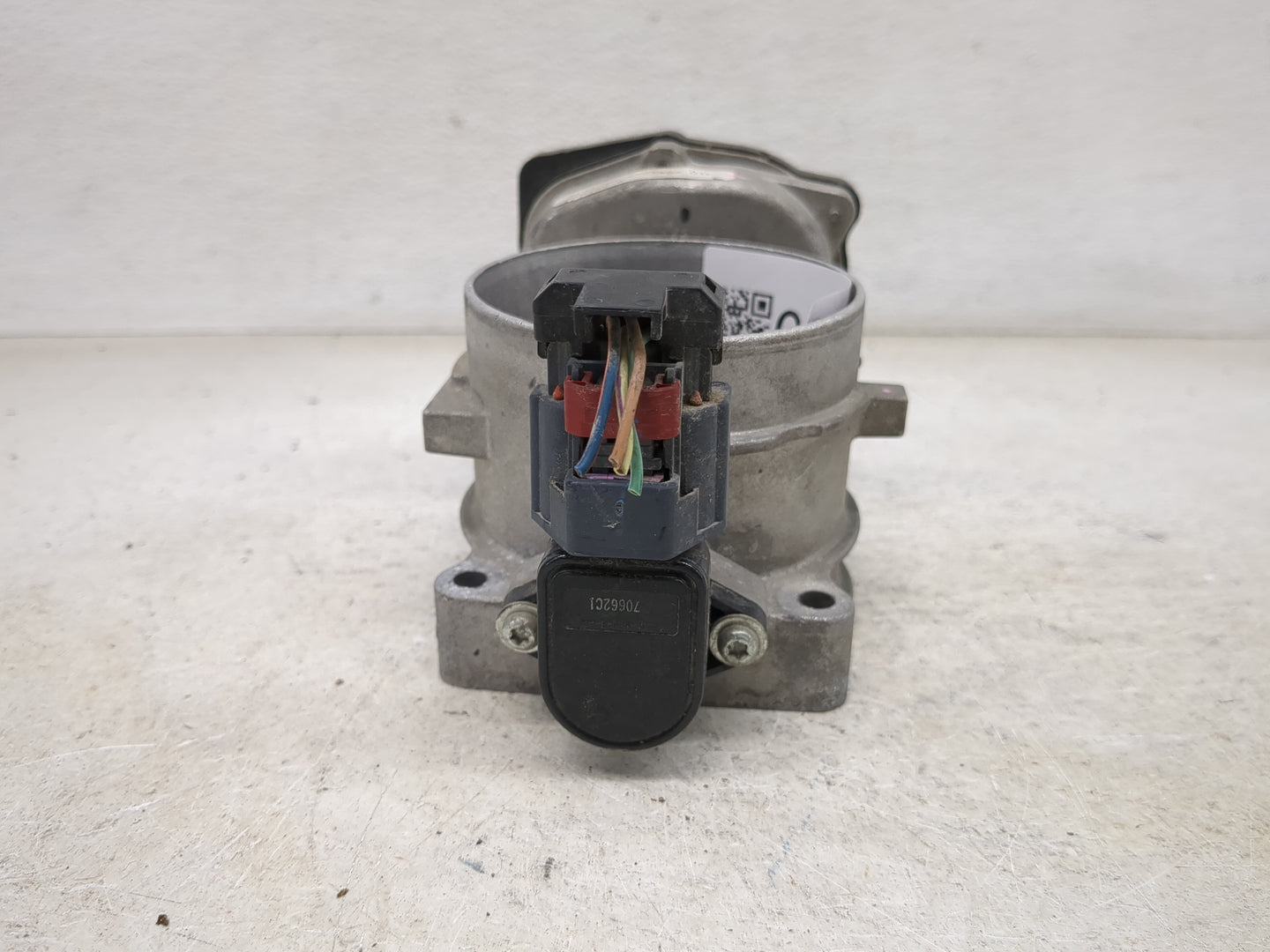 2007 Ford Expedition Throttle Body P/N:6L3E-AA Fits Fits 2004 2005 2006 2008 2009 2010 OEM Used Auto Parts - Oemusedautopart