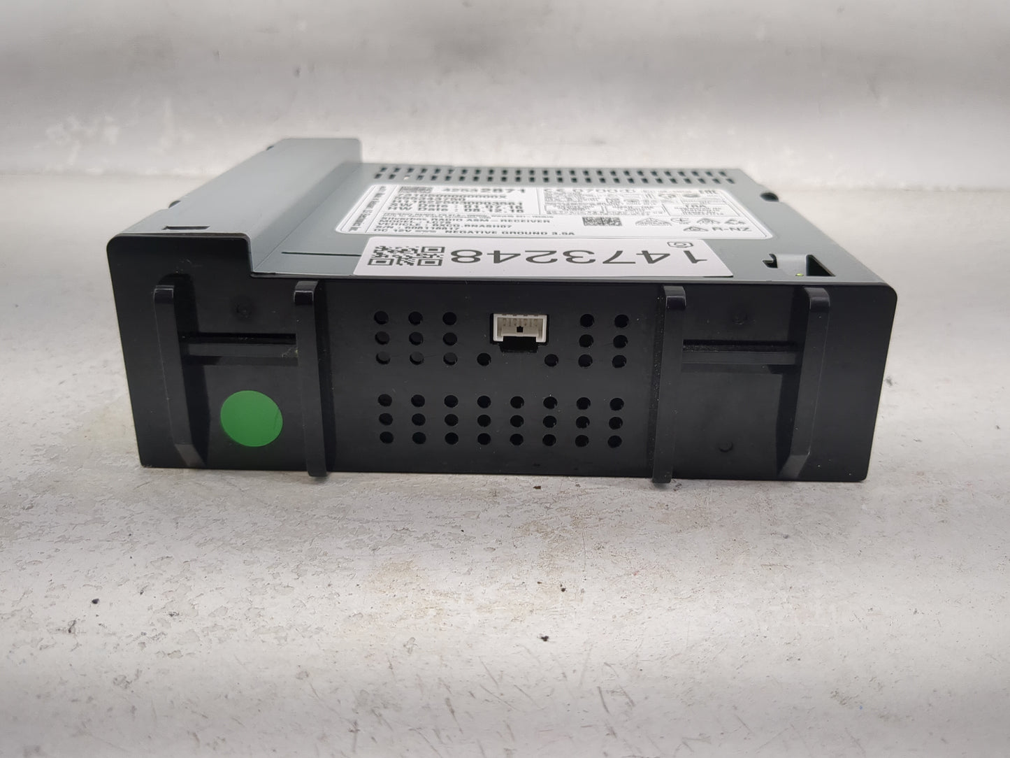 2007 Ford Expedition Radio AM FM Cd Player Receiver Replacement P/N:42532871 7310500000000X, 555343750, H116225030003561 Fit