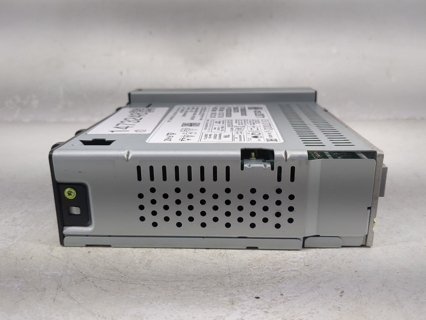 2007 Ford Expedition Radio AM FM Cd Player Receiver Replacement P/N:42532871 7310500000000X, 555343750, H116225030003561 Fit
