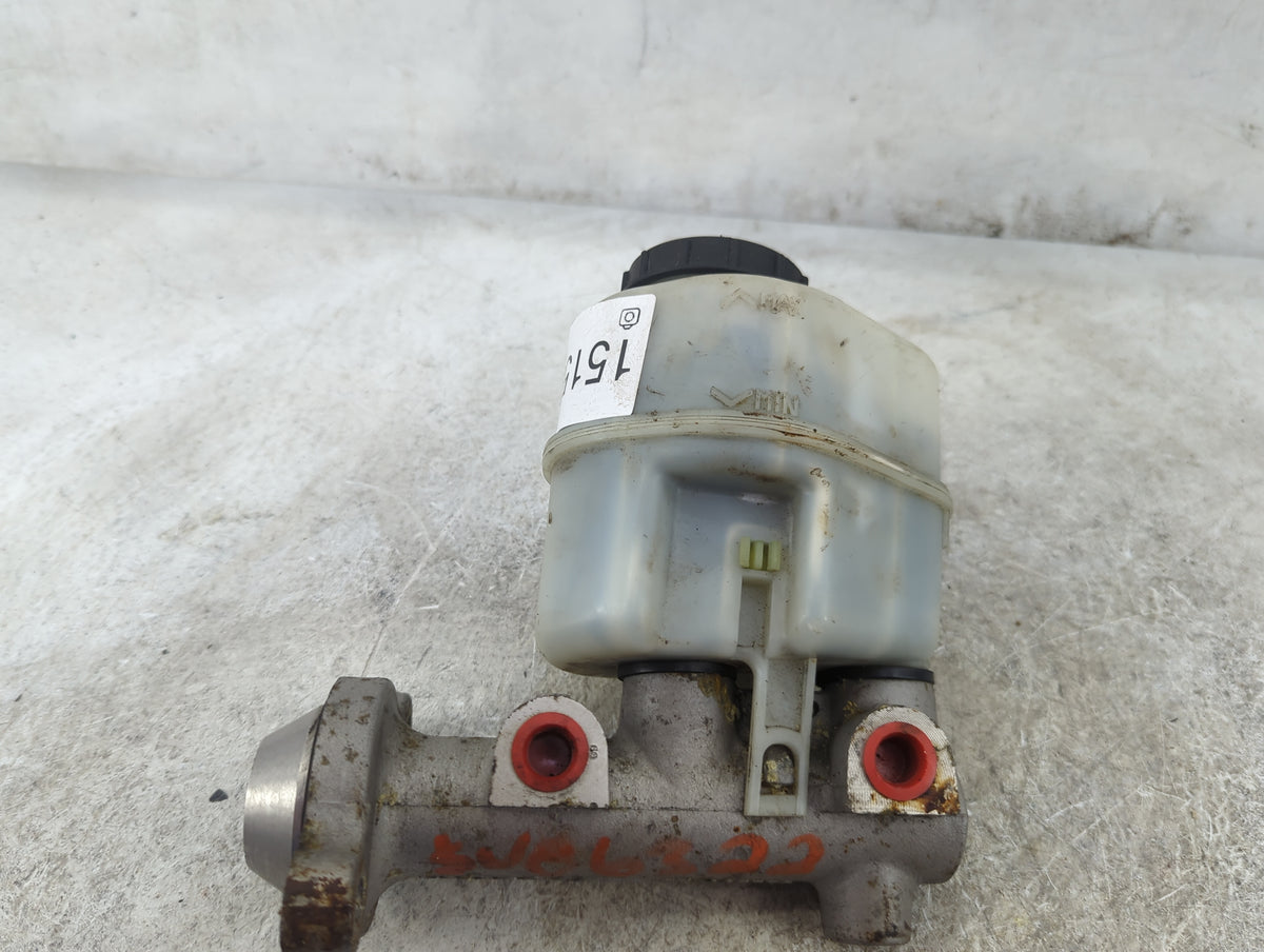 2007 Ford Expedition Brake Master Cylinder 1515829 - Oemusedautoparts1.com