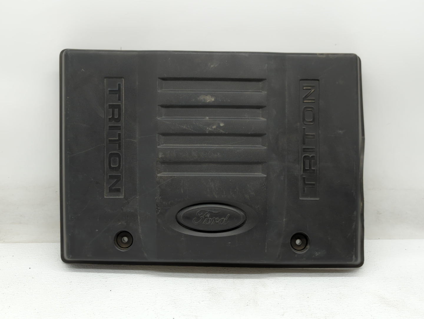 2007 Ford Expedition Engine Cover - Oemusedautoparts1.com