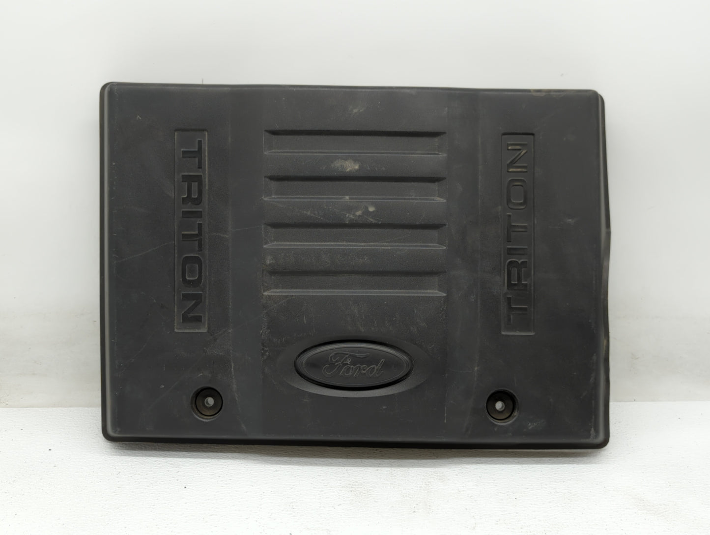 2007 Ford Expedition Engine Cover - Oemusedautoparts1.com