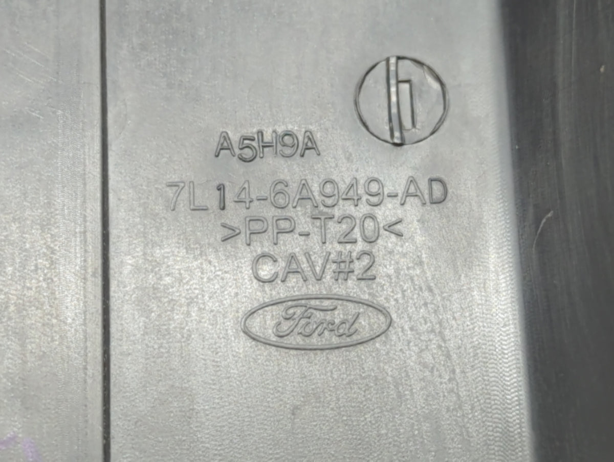 2007 Ford Expedition Engine Cover 430620 - Oemusedautoparts1.com