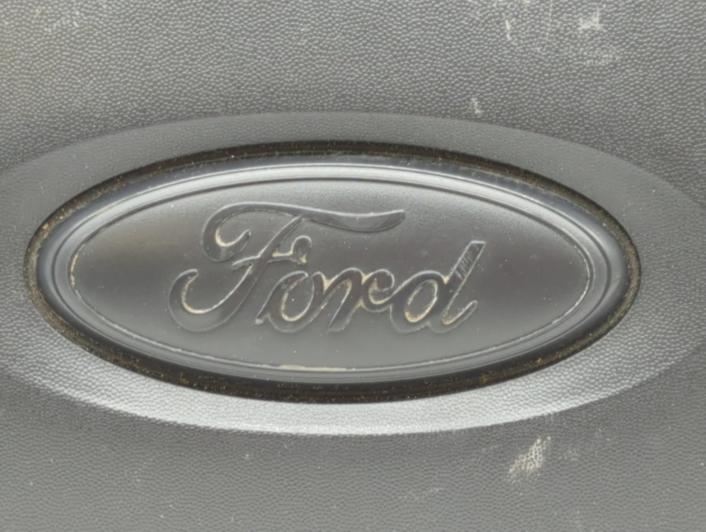 2007 Ford Expedition Engine Cover - Oemusedautoparts1.com