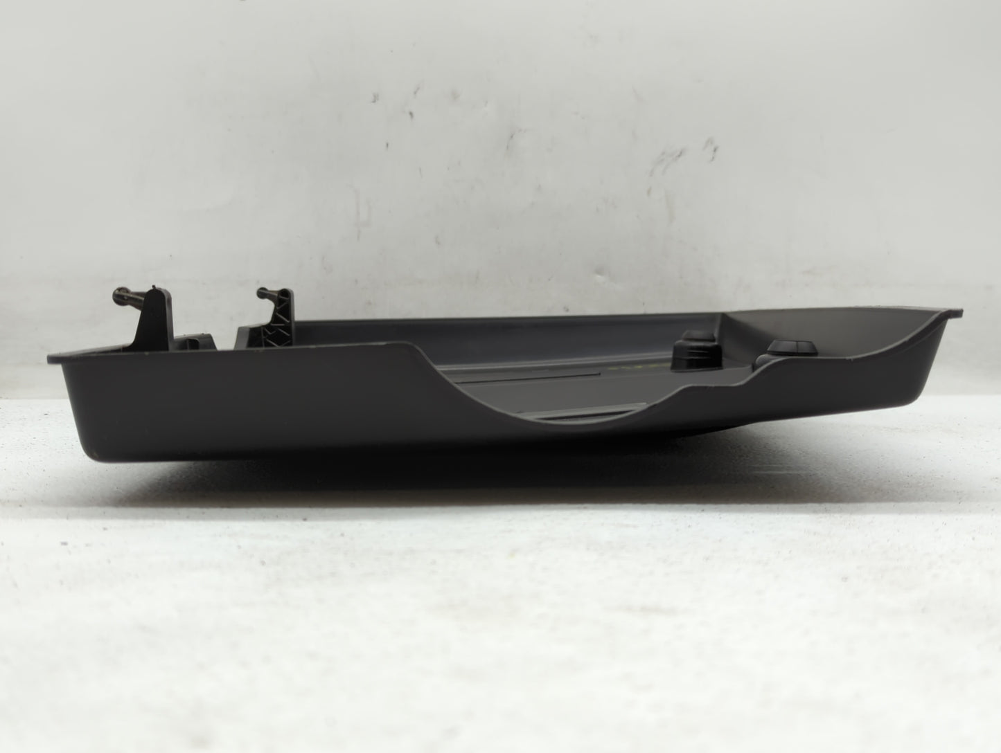 2007 Ford Expedition Engine Cover - Oemusedautoparts1.com