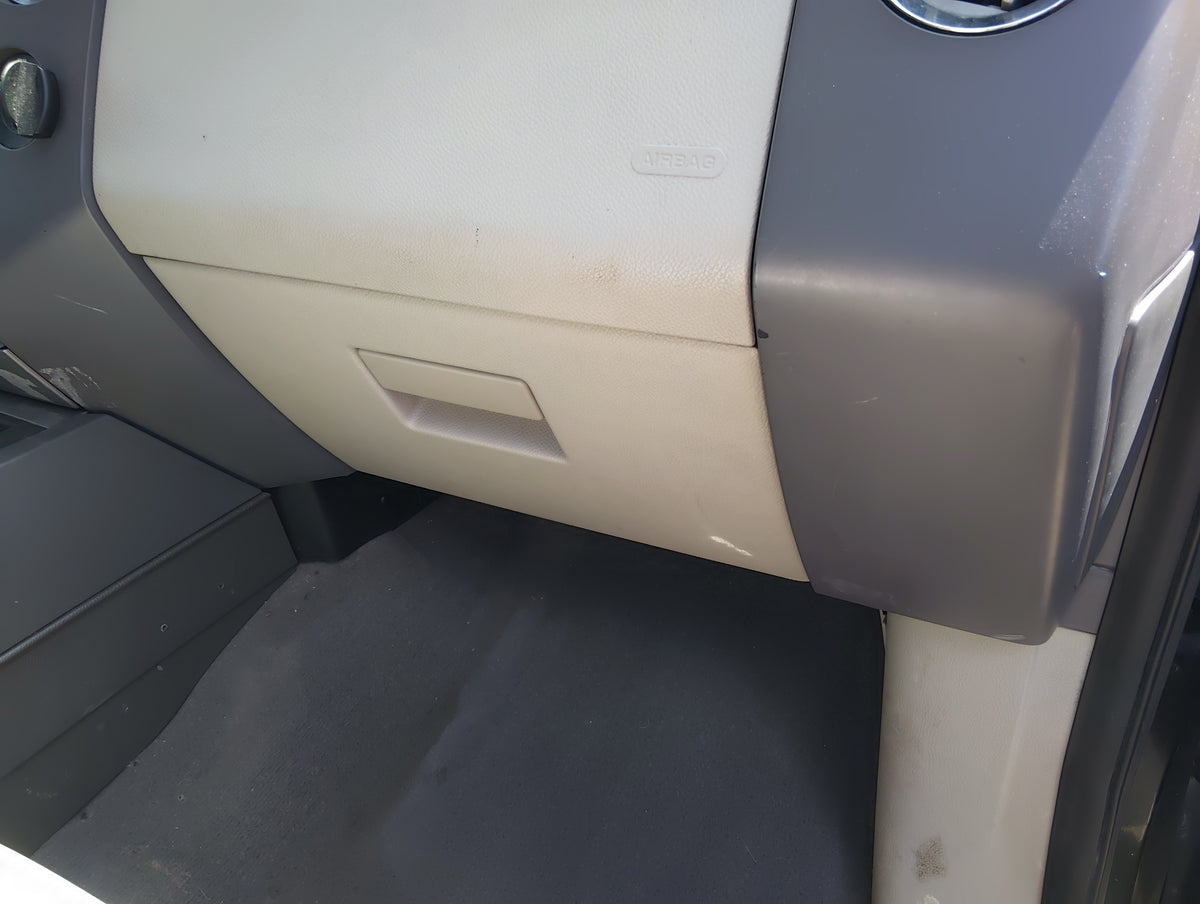 2007 Ford Expedition Passenger Glove Box Door Storage Compartment 5029109 - Oemusedautoparts1.com