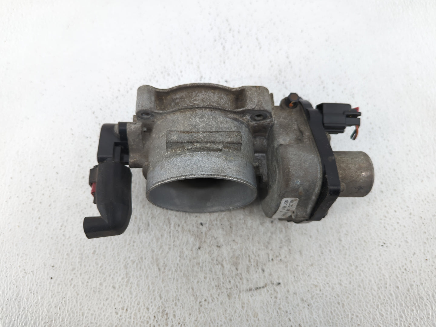 2007 Ford Expedition Throttle Body P/N:6L3E-AA Fits Fits 2004 2005 2006 2008 2009 2010 OEM Used Auto Parts - Oemusedautopart