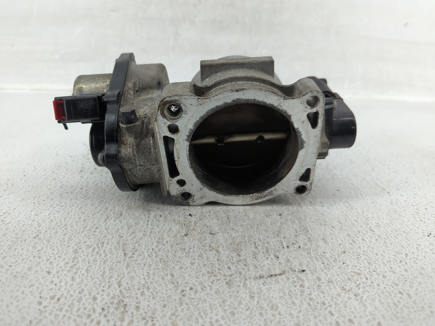 2007 Ford Expedition Throttle Body P/N:6L3E-AA Fits Fits 2004 2005 2006 2008 2009 2010 OEM Used Auto Parts - Oemusedautopart