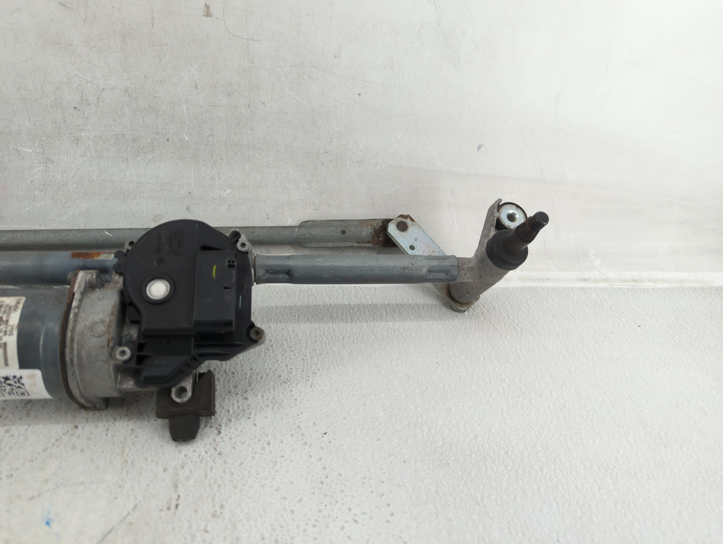 2007 Ford Expedition Front Windshield Wiper Motor P/N:W000009666 Fits Fits 2002 2003 2004 2005 2006 OEM Used Auto Parts - Oe