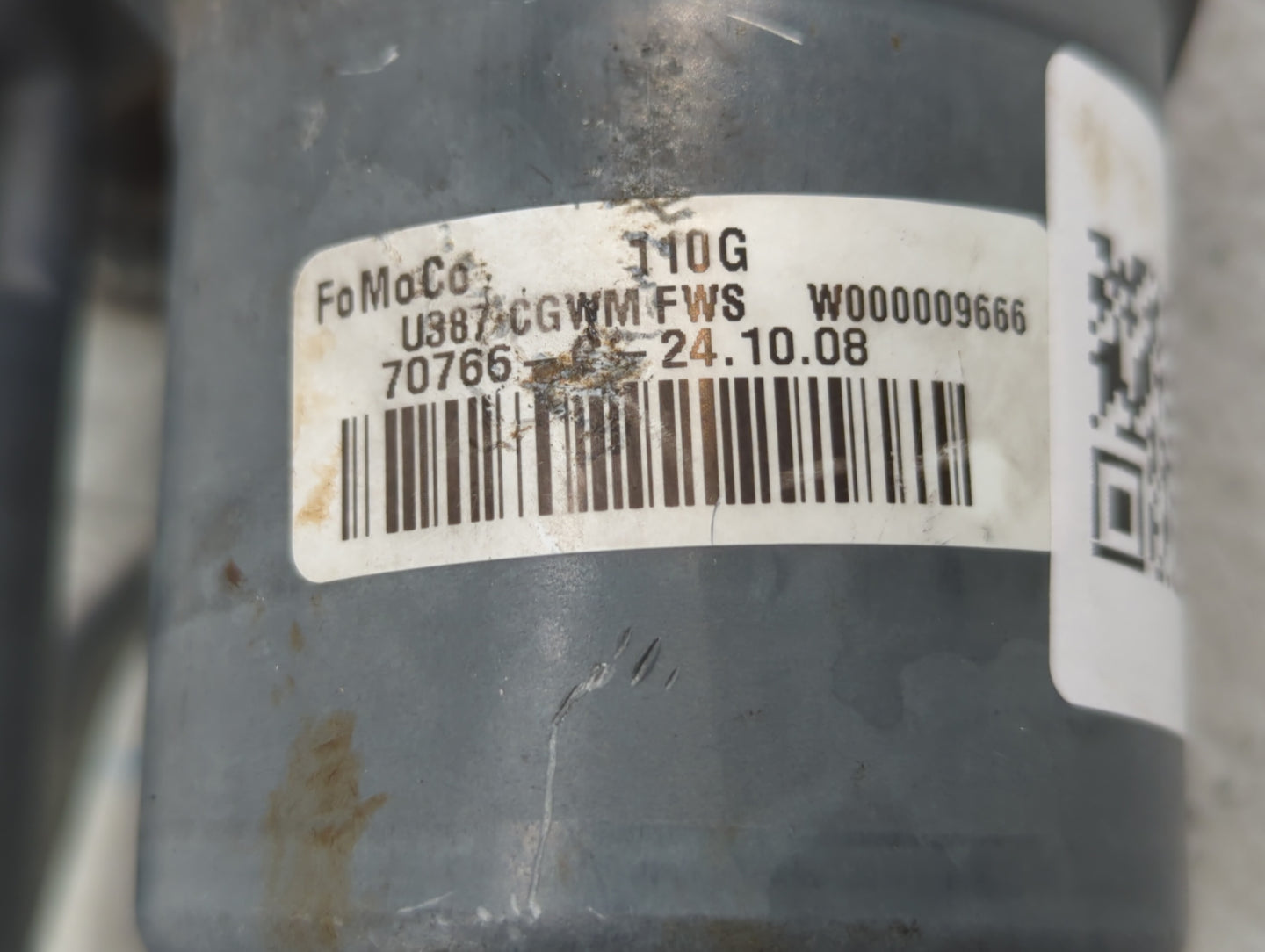 2007 Ford Expedition Front Windshield Wiper Motor P/N:W000009666 Fits Fits 2002 2003 2004 2005 2006 OEM Used Auto Parts - Oe