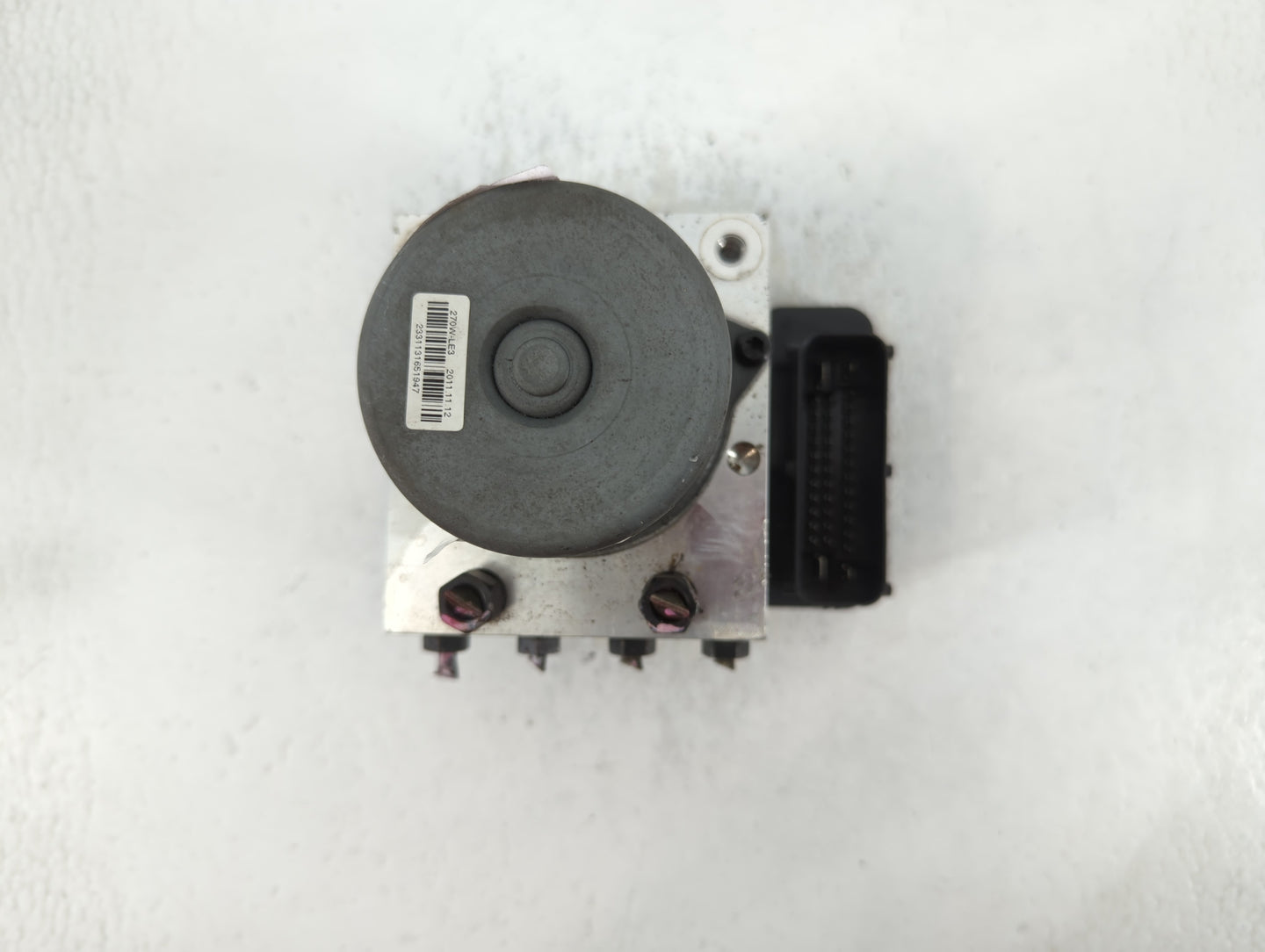 2007 Ford Expedition ABS Pump Control Module Replacement P/N:58920-2M750 Fits OEM Used Auto Parts - Oemusedautoparts1.com
