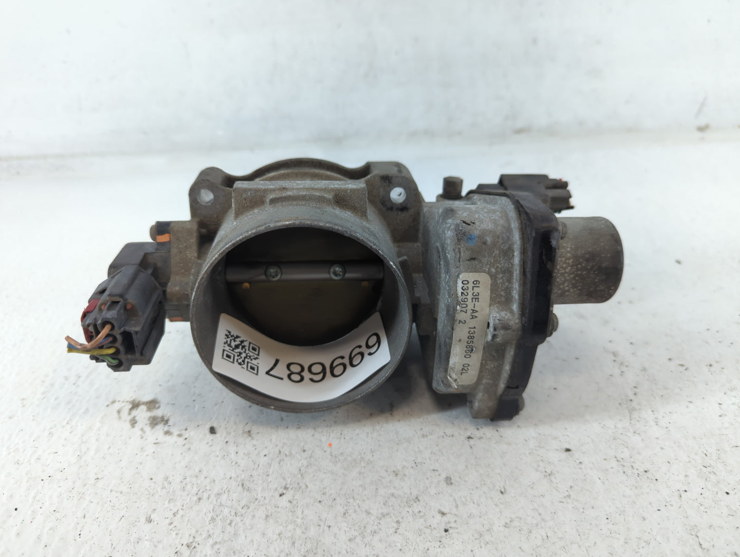 2007 Ford Expedition Throttle Body P/N:032907 2 1385860 02L, 6L3E-AA Fits Fits 2004 2005 2006 2008 2009 2010 OEM Used Auto P