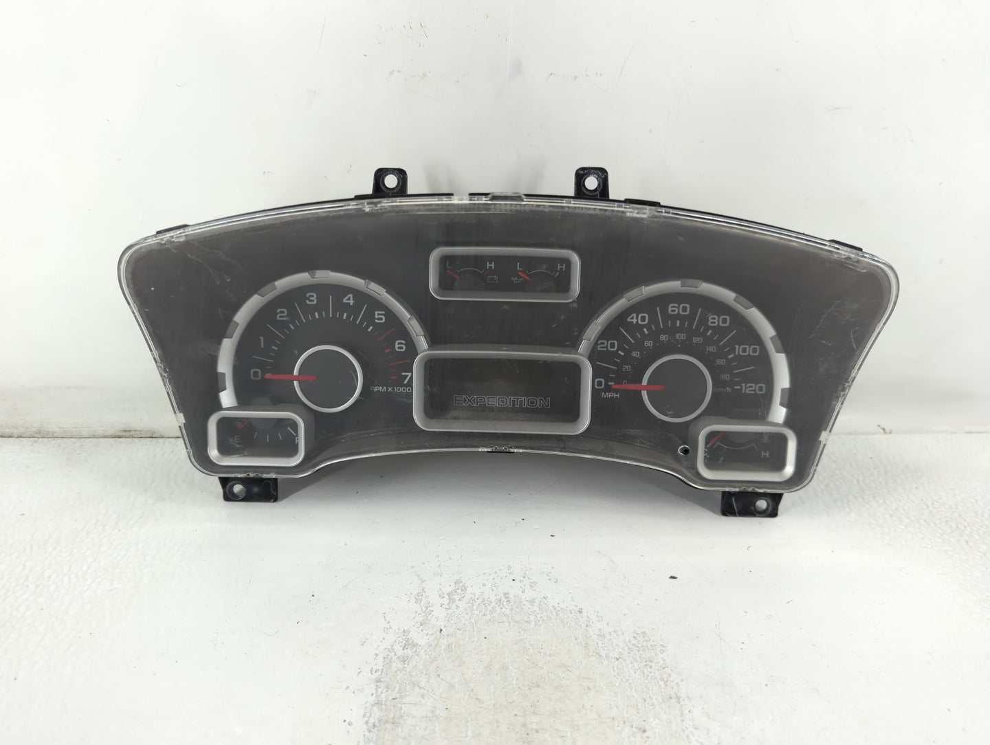 2007-2008 Ford Expedition Instrument Cluster Speedometer Gauges P/N:7L1T-10849 Miles: Fits Fits 2007 2008 OEM Used Auto Part