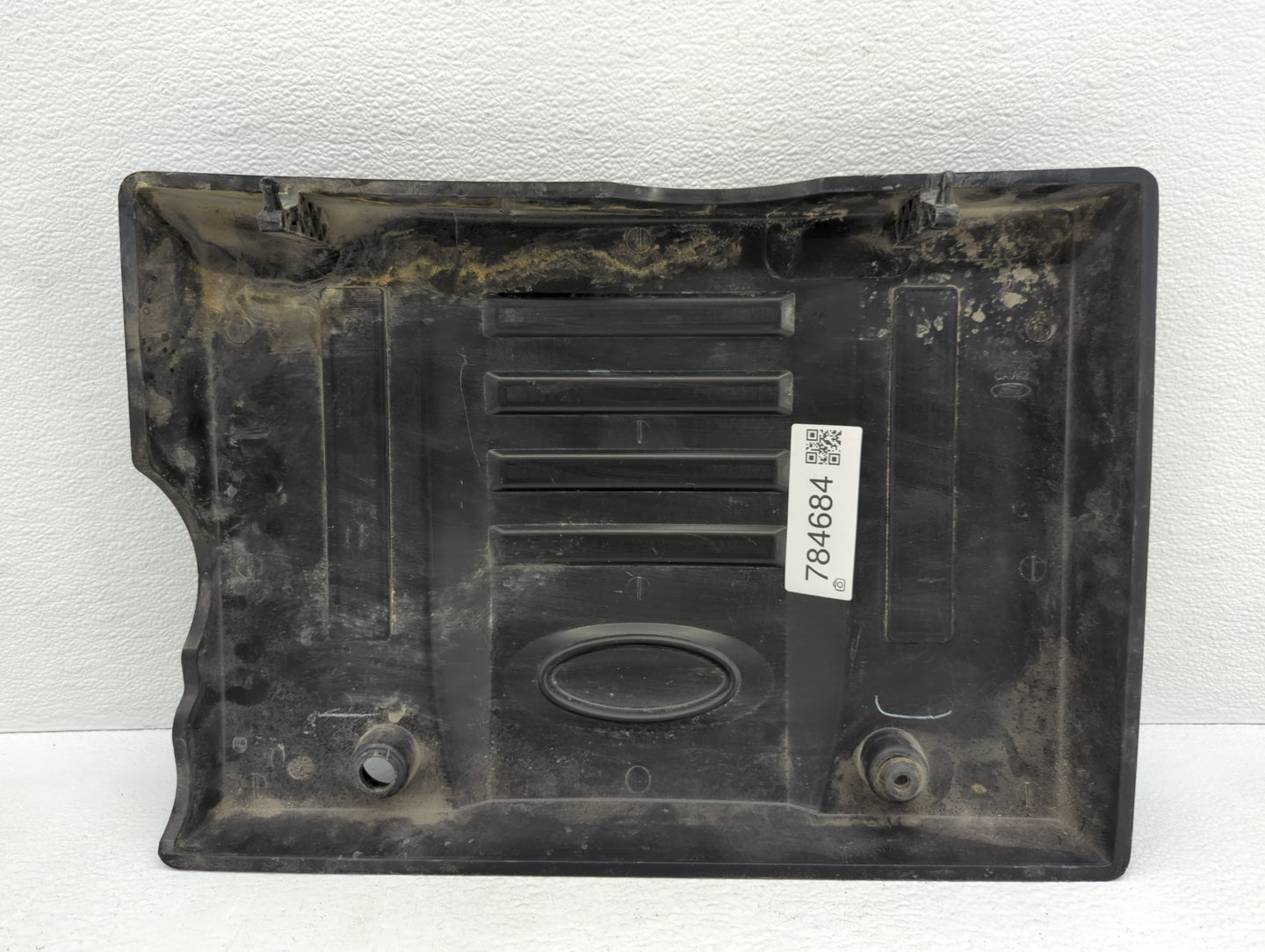 2007 Ford Expedition Engine Cover - Oemusedautoparts1.com