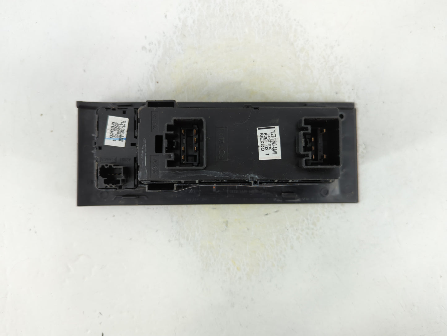 2006-2007 Ford Explorer Master Power Window Switch Replacement Driver Side Left P/N:7L2T-14540-AAW Fits OEM Used Auto Parts 