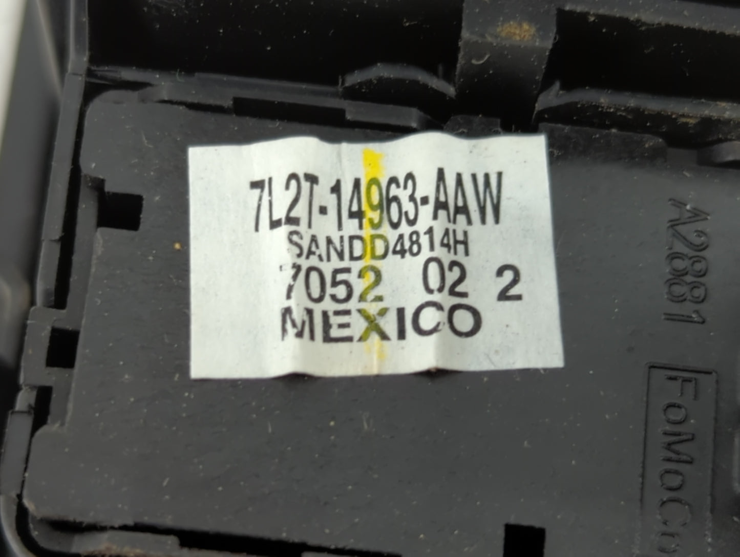 2006-2007 Ford Explorer Master Power Window Switch Replacement Driver Side Left P/N:7L2T-14963-AAW Fits OEM Used Auto Parts 
