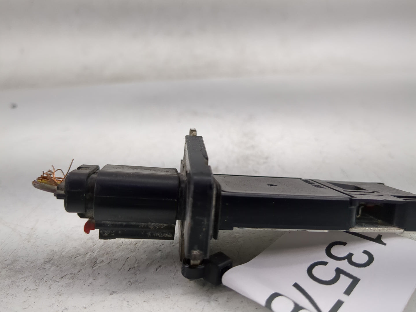 2004-2012 Ford Explorer Mass Air Flow Meter Maf - Oemusedautoparts1.com