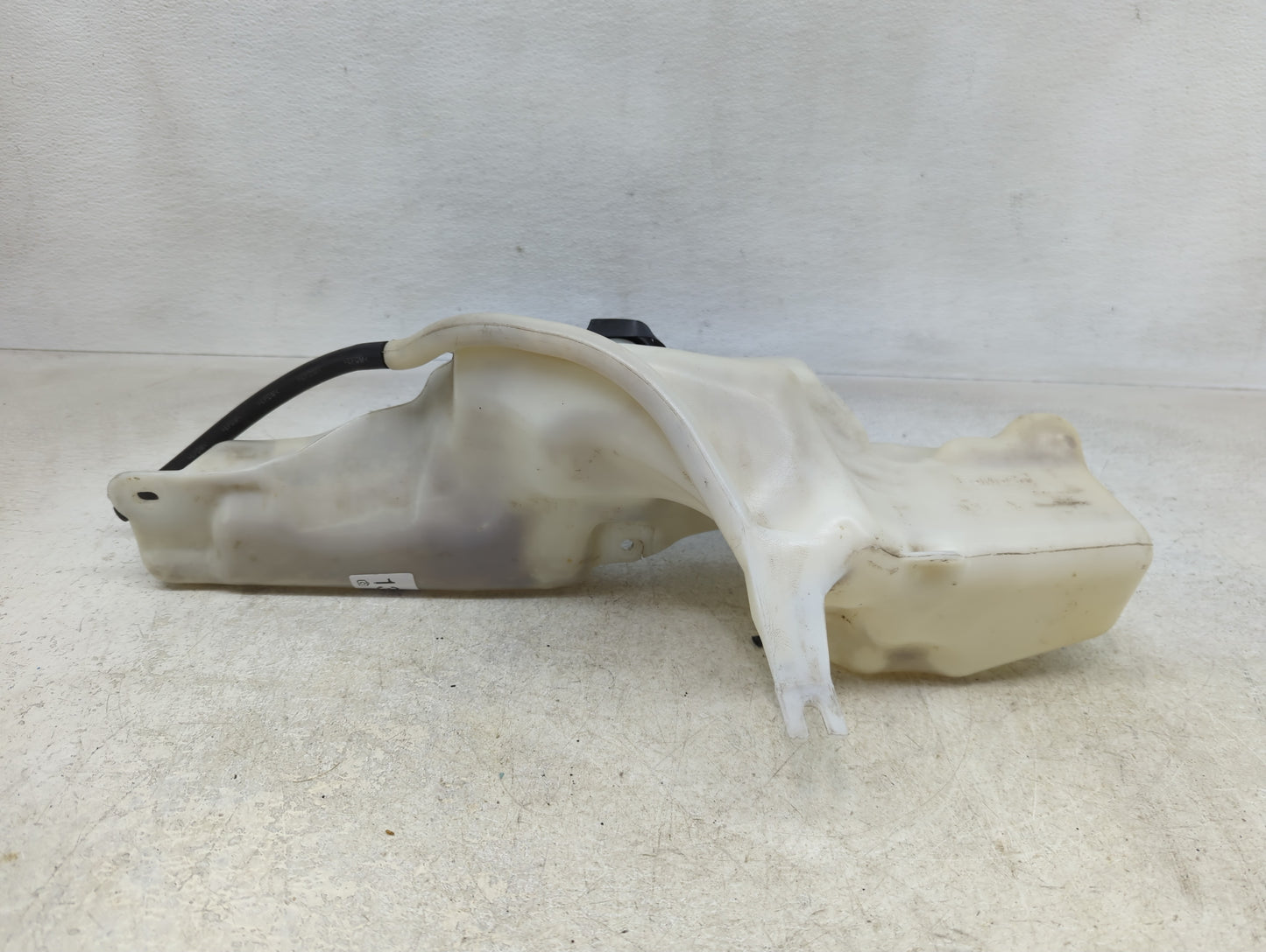 2002-2010 Ford Explorer Windshield Washer Fluid Reservoir Bottle Oem - Oemusedautoparts1.com