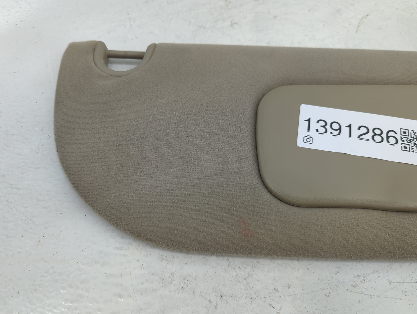 2006-2009 Ford Explorer Sun Visor Shade Replacement Passenger Right Mirror Fits Fits 2006 2007 2008 2009 OEM Used Auto Parts