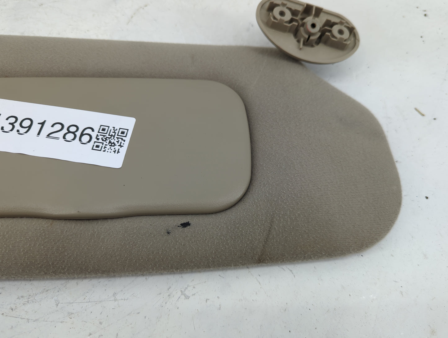 2006-2009 Ford Explorer Sun Visor Shade Replacement Passenger Right Mirror Fits Fits 2006 2007 2008 2009 OEM Used Auto Parts
