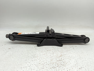 2007 Ford Explorer Spare Scissor Car Jack - Oemusedautoparts1.com
