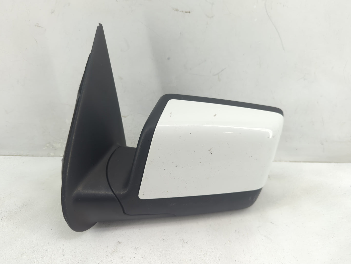 2006-2010 Ford Explorer Driver Side View Mirror - Left Door Mirror OEM Used - Oemusedautoparts1.com