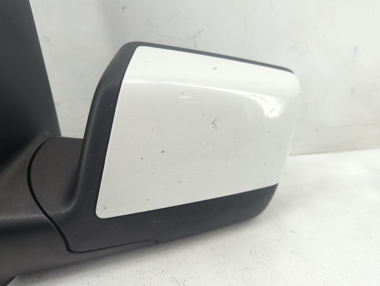 2006-2010 Ford Explorer Driver Side View Mirror - Left Door Mirror OEM Used - Oemusedautoparts1.com