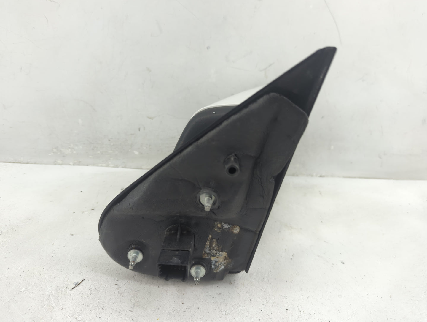 2006-2010 Ford Explorer Driver Side View Mirror - Left Door Mirror OEM Used - Oemusedautoparts1.com