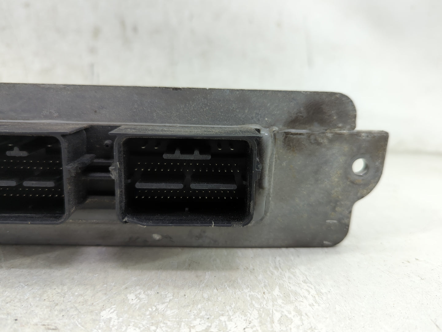 2006-2007 Ford Explorer PCM Engine Control Computer ECU ECM PCU OEM P/N:6L2A-12A650-CAA Fits Fits 2006 2007 OEM Used Auto Pa