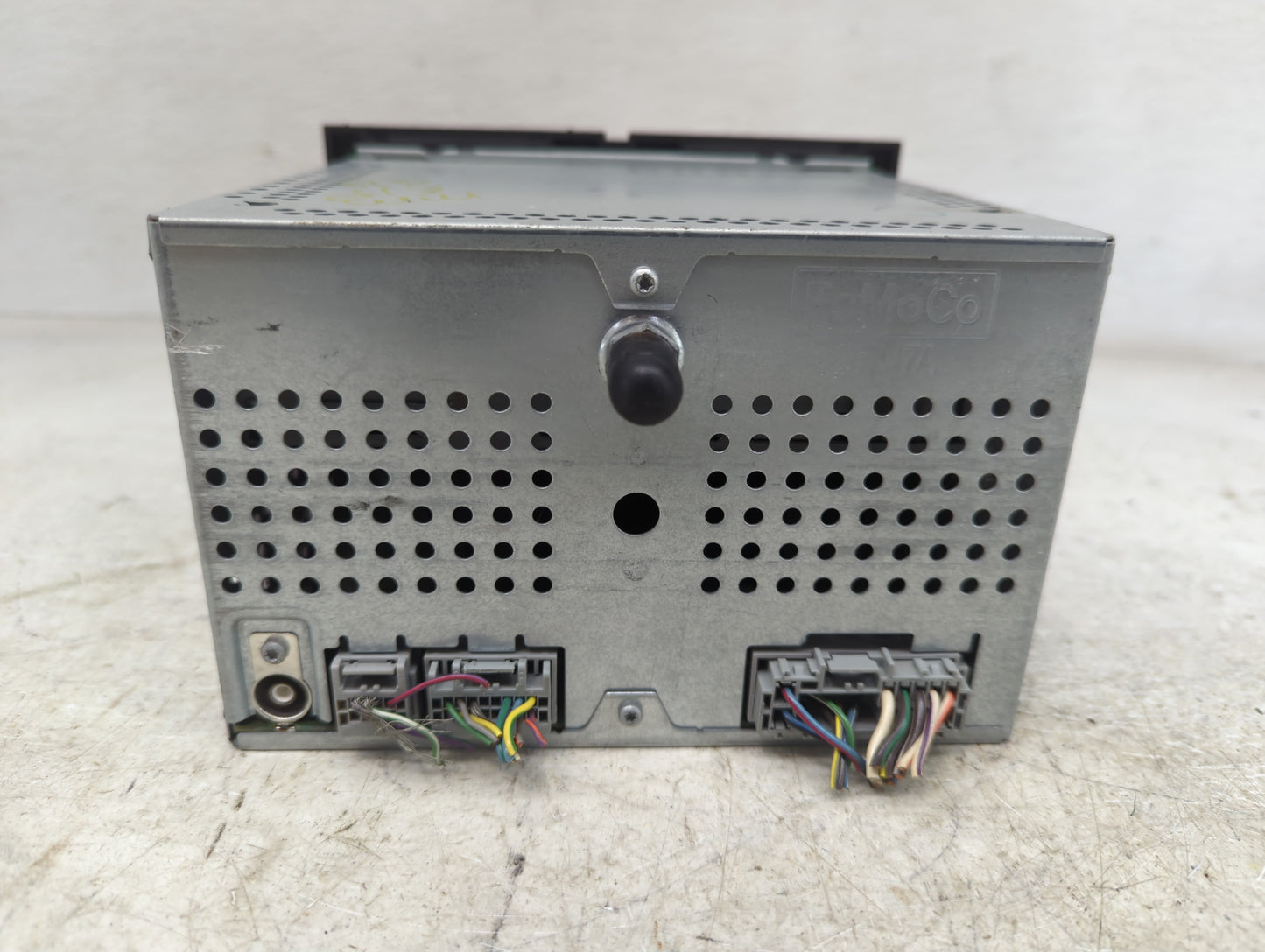 2007 Ford Explorer Radio AM FM Cd Player Receiver Replacement P/N:7L2T-18C815-BE Fits OEM Used Auto Parts - Oemusedautoparts