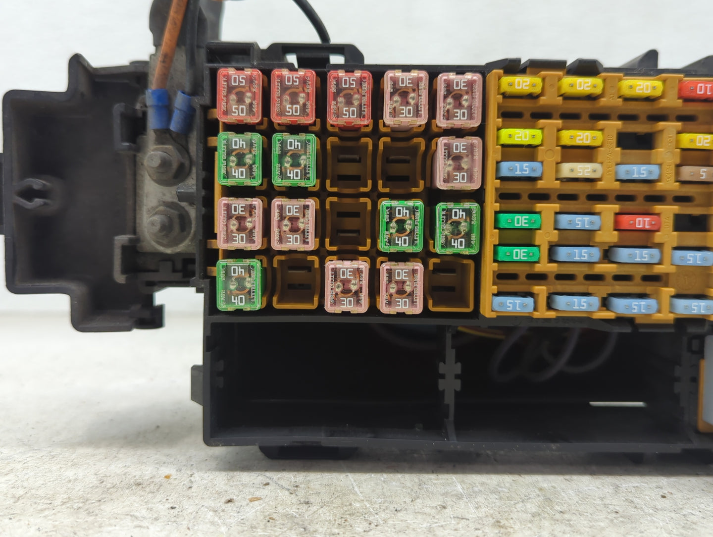 2002-2010 Ford Explorer Fusebox Fuse Box Panel Relay Module P/N:GL2T-14A003-BA Fits OEM Used Auto Parts - Oemusedautoparts1.