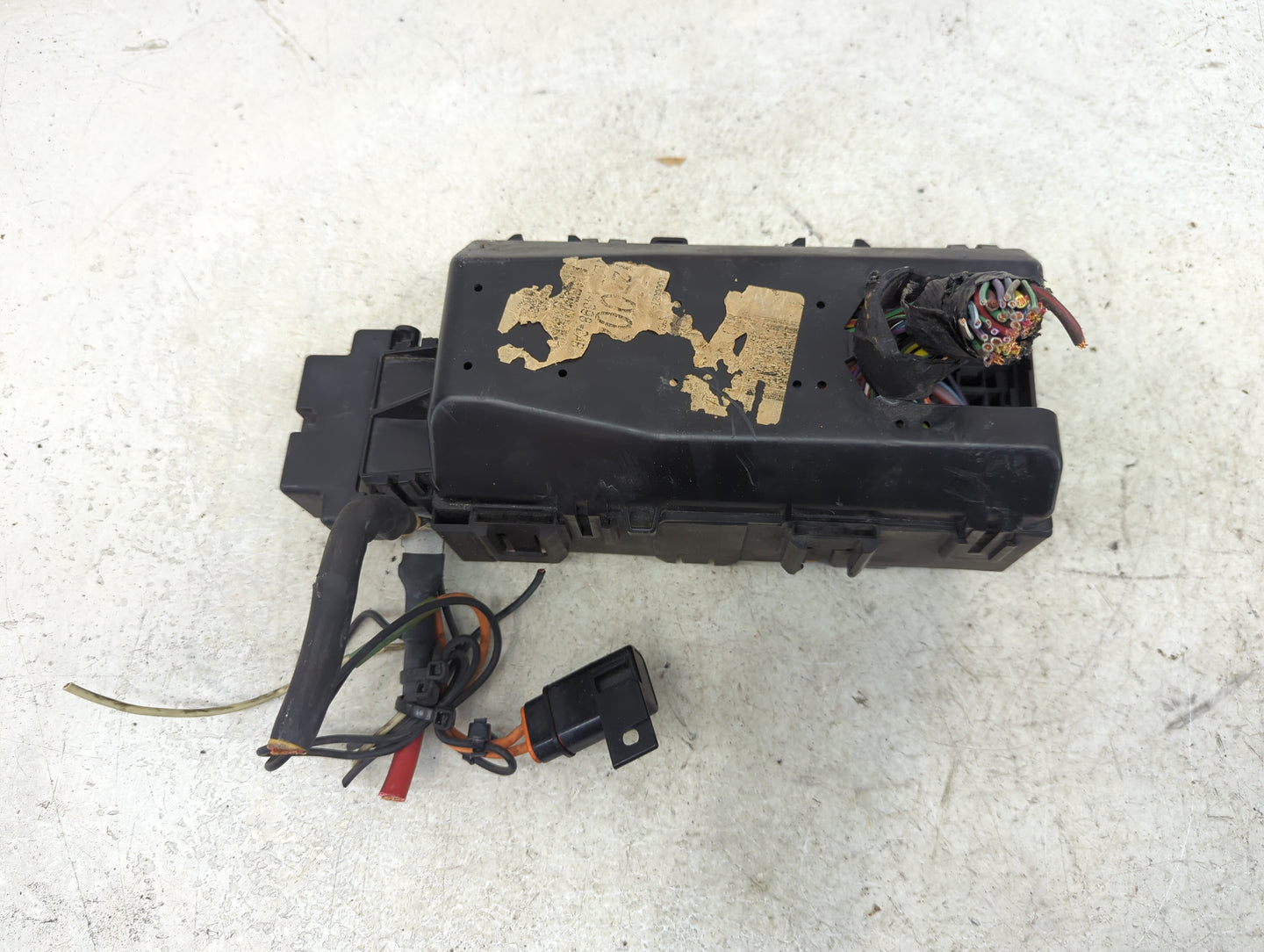 2002-2010 Ford Explorer Fusebox Fuse Box Panel Relay Module P/N:GL2T-14A003-BA Fits OEM Used Auto Parts - Oemusedautoparts1.