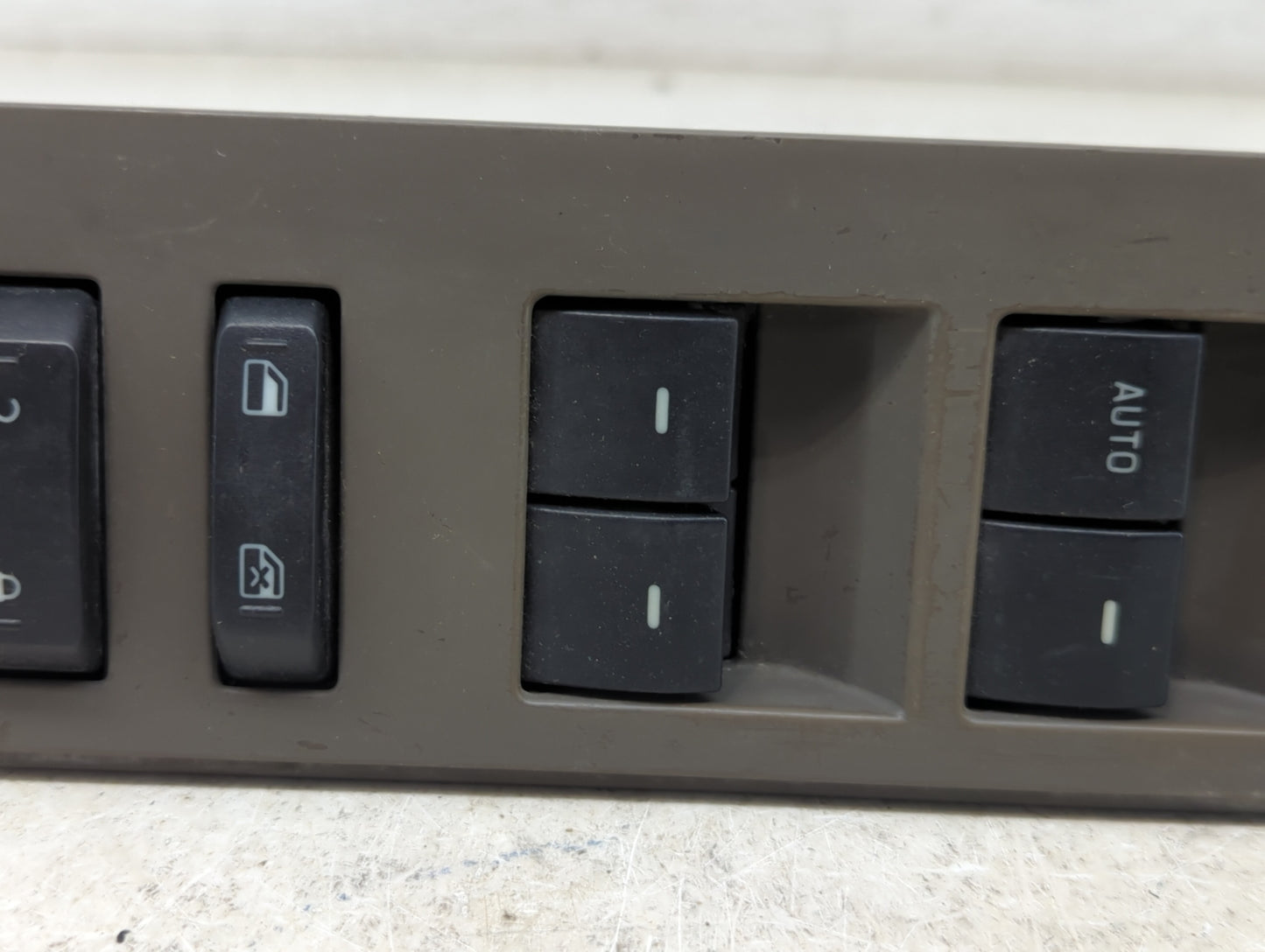 2006-2007 Ford Explorer Master Power Window Switch Replacement Driver Side Left P/N:7L2T-14540-AAW 7L2T-11540-AAW Fits OEM U