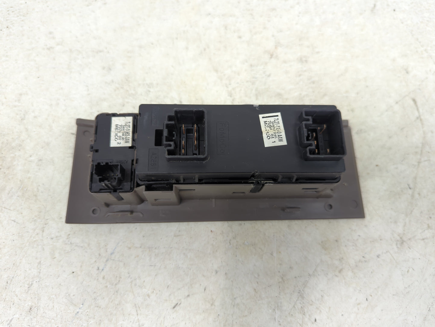 2006-2007 Ford Explorer Master Power Window Switch Replacement Driver Side Left P/N:7L2T-14540-AAW 7L2T-11540-AAW Fits OEM U