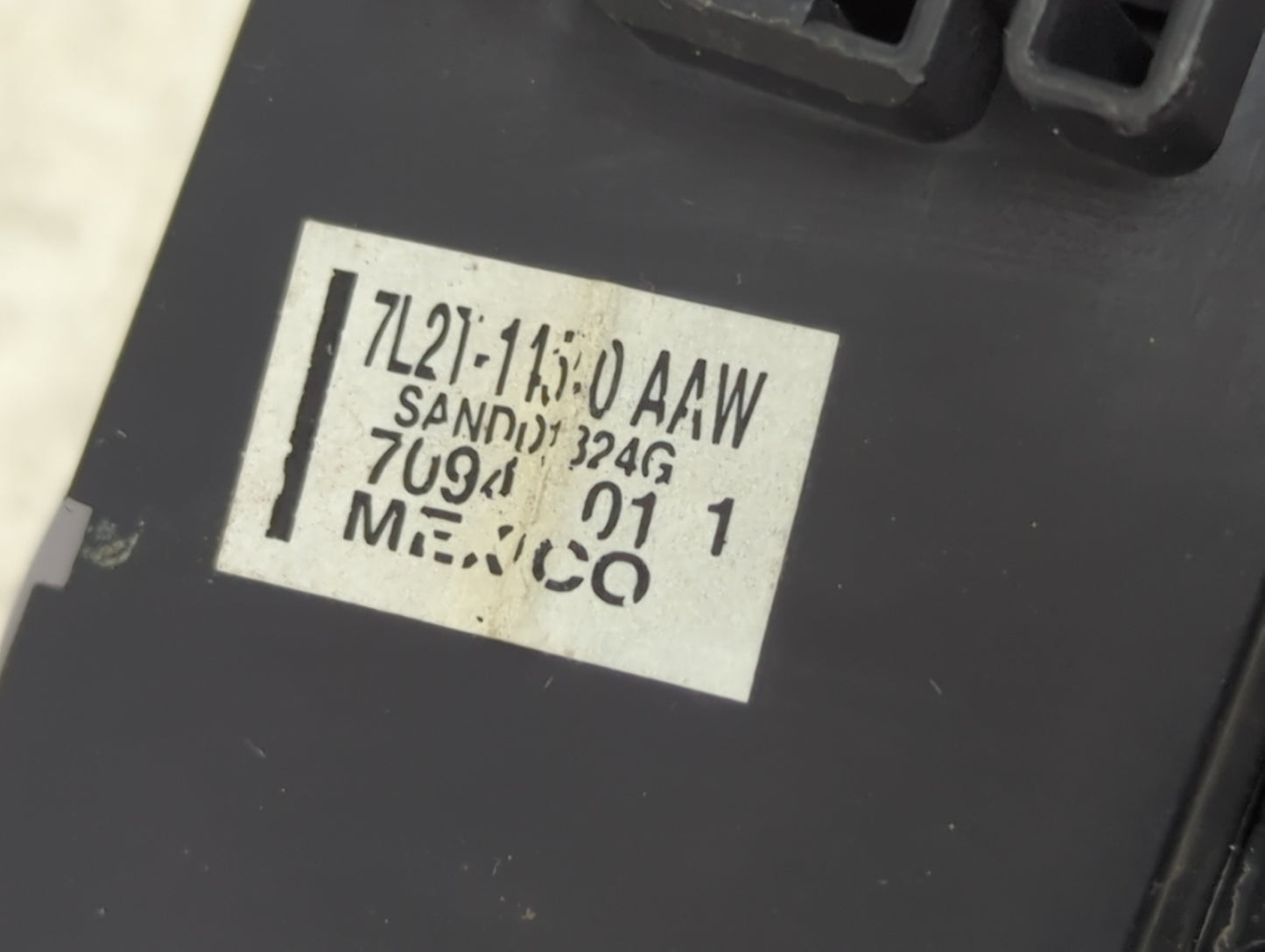 2006-2007 Ford Explorer Master Power Window Switch Replacement Driver Side Left P/N:7L2T-14540-AAW 7L2T-11540-AAW Fits OEM U