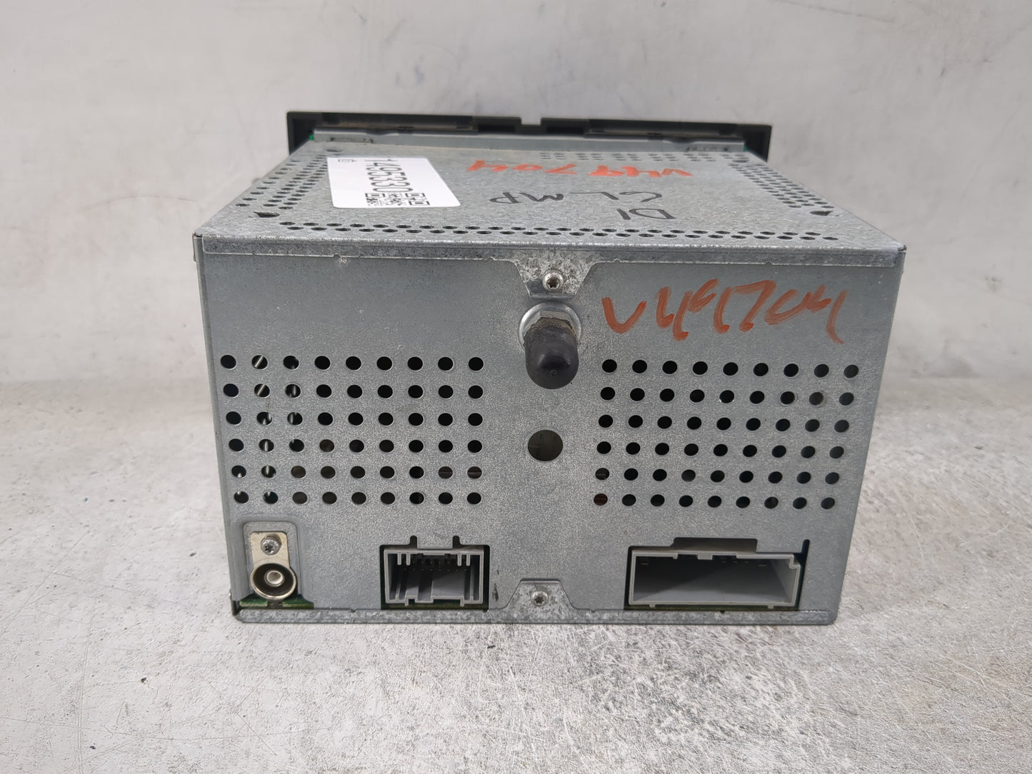 2006 Ford Explorer Radio AM FM Cd Player Receiver Replacement P/N:6L2T-18C869-AG Fits OEM Used Auto Parts - Oemusedautoparts