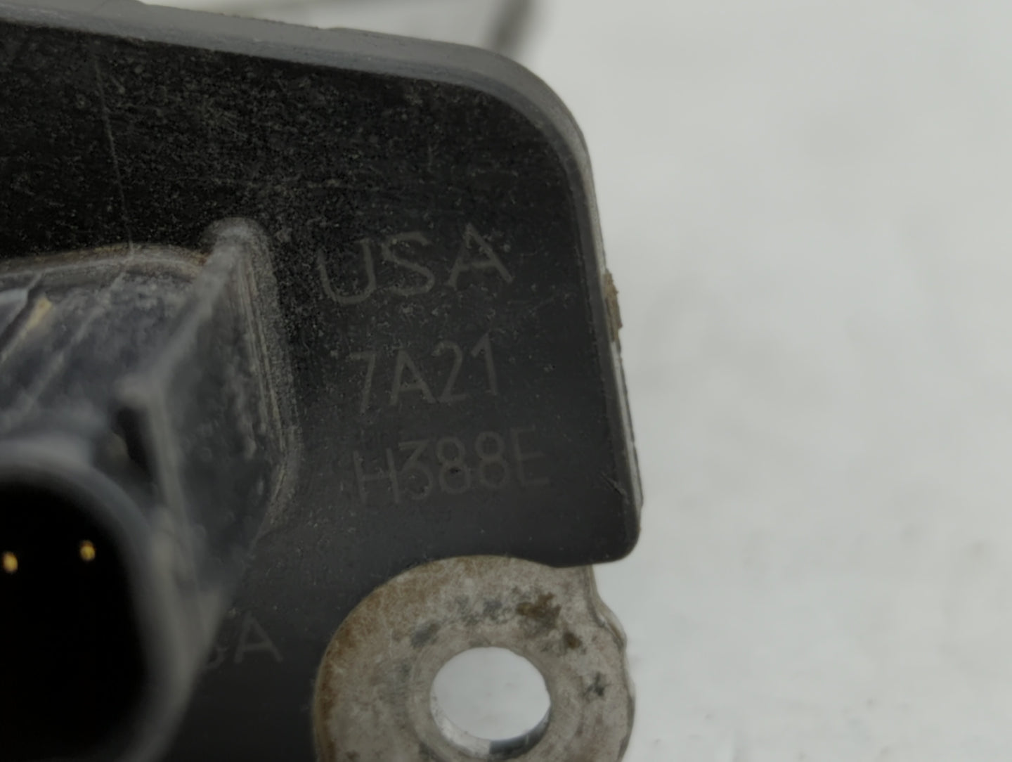 2004-2012 Ford Explorer Mass Air Flow Meter Maf - Oemusedautoparts1.com