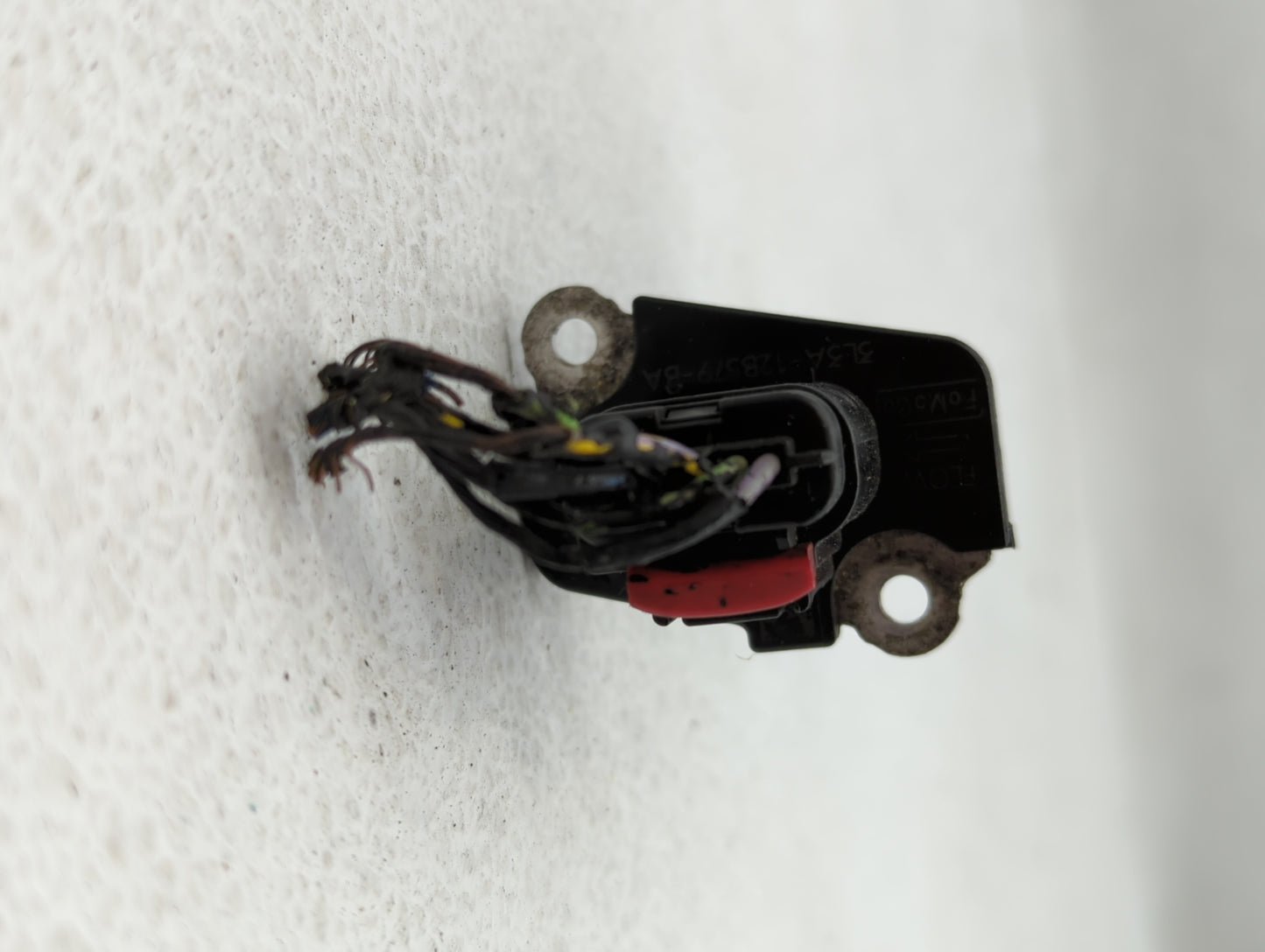 2004-2012 Ford Explorer Mass Air Flow Meter Maf - Oemusedautoparts1.com