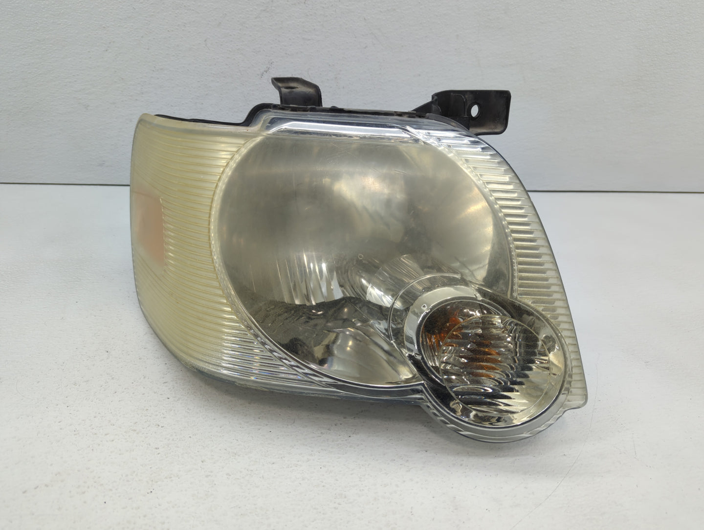 2006-2010 Ford Explorer Driver Left Oem Head Light Headlight Lamp - Oemusedautoparts1.com