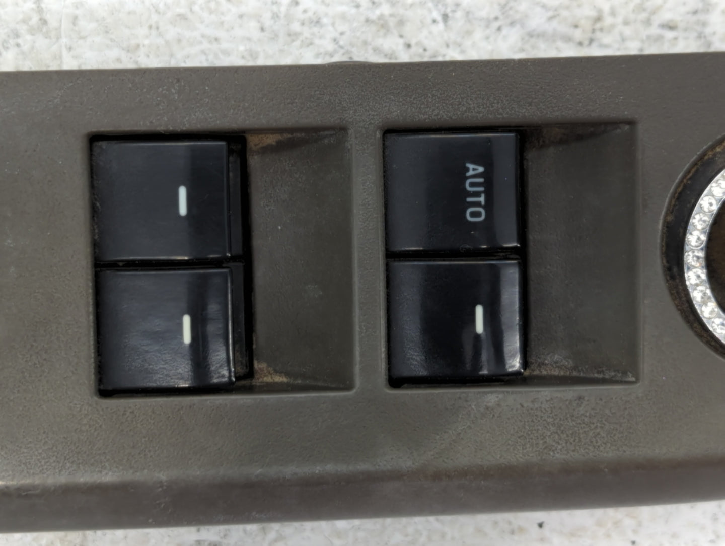 2006-2007 Ford Explorer Master Power Window Switch Replacement Driver Side Left P/N:7L2T-14961-AAW Fits OEM Used Auto Parts 