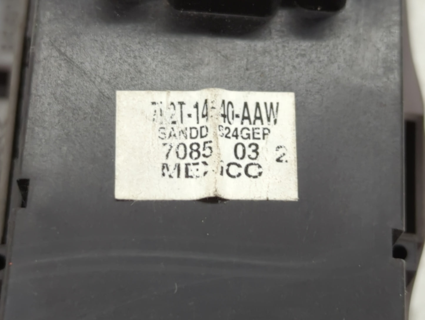 2006-2007 Ford Explorer Master Power Window Switch Replacement Driver Side Left P/N:7L2T-14961-AAW Fits OEM Used Auto Parts 