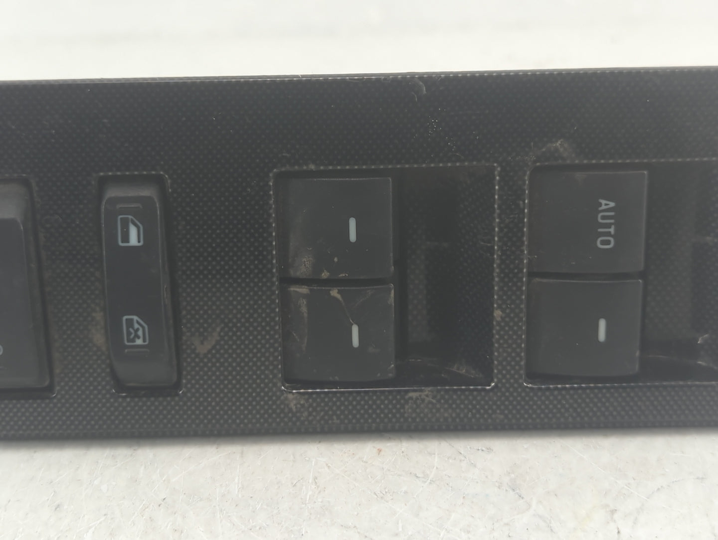 2007 Ford Explorer Master Power Window Switch Replacement Driver Side Left P/N:7L2T-14540-AAW Fits OEM Used Auto Parts - Oem